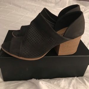 Open toe ankle booties